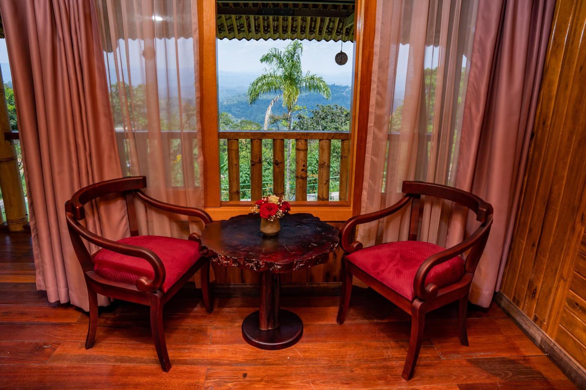 Heimatlos Amazon Lodge Puyo Ngoại thất bức ảnh