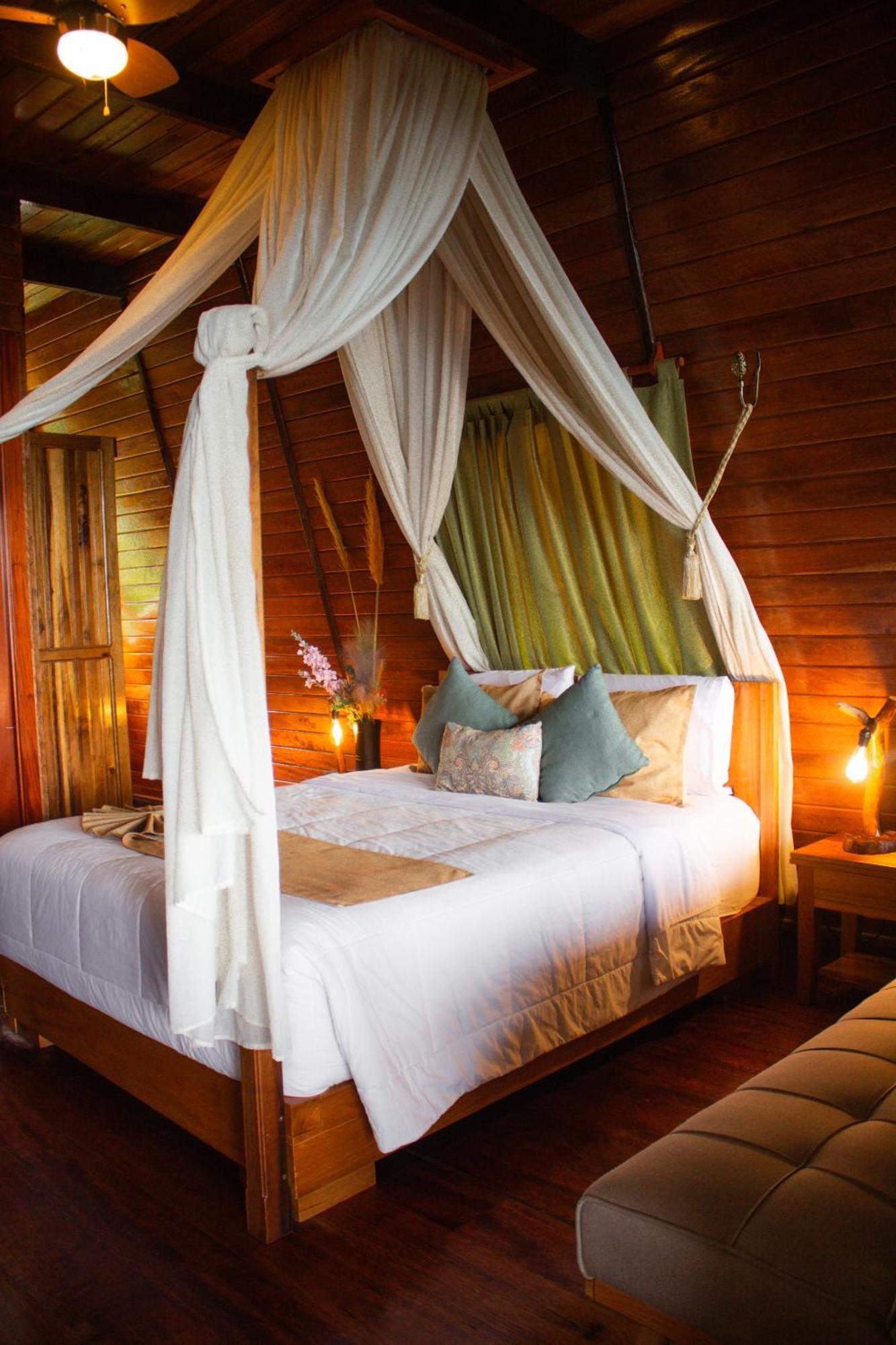 Heimatlos Amazon Lodge Puyo Ngoại thất bức ảnh